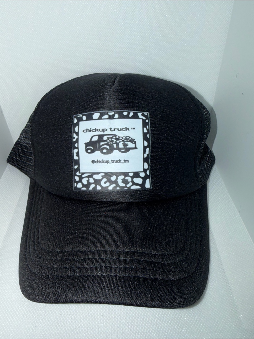 Chickup Truck Black Leopard Print Logo Trucker Hat with snap back - NWT 🖤🤍